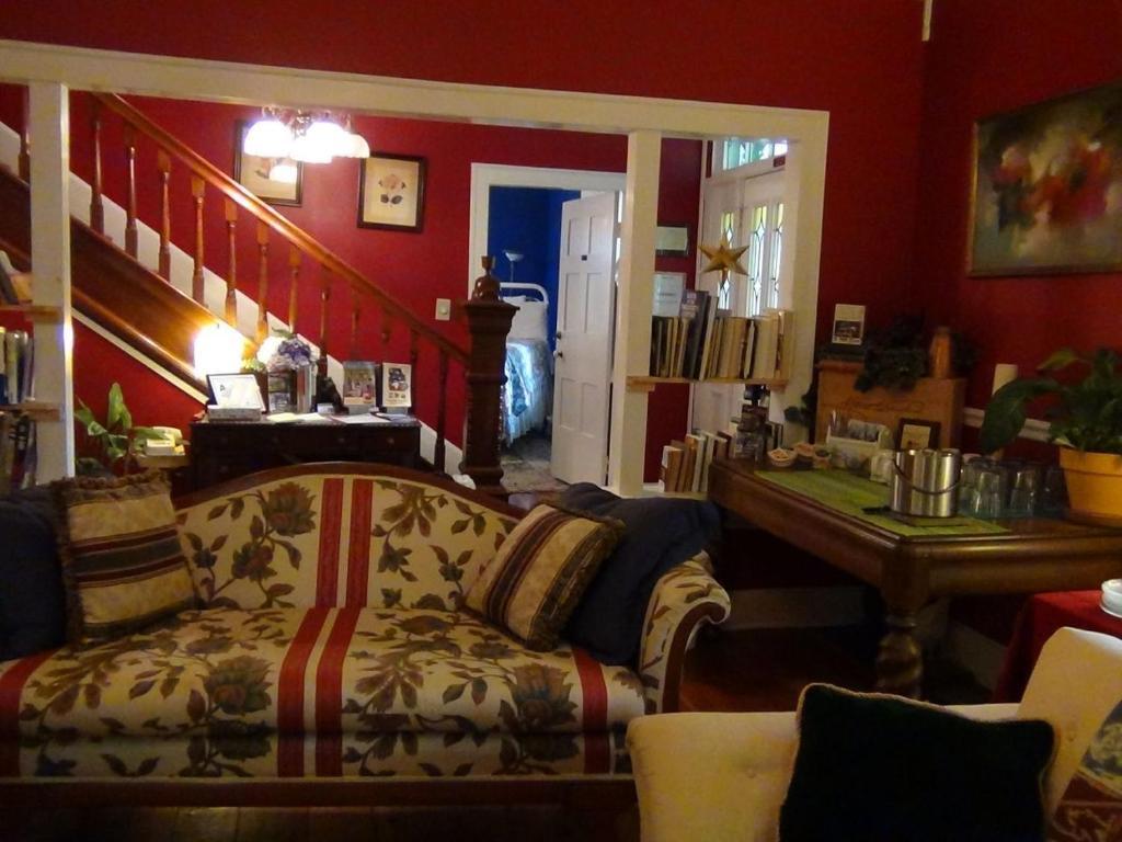 Buffalo Tavern Bed And Breakfast West Jefferson Extérieur photo