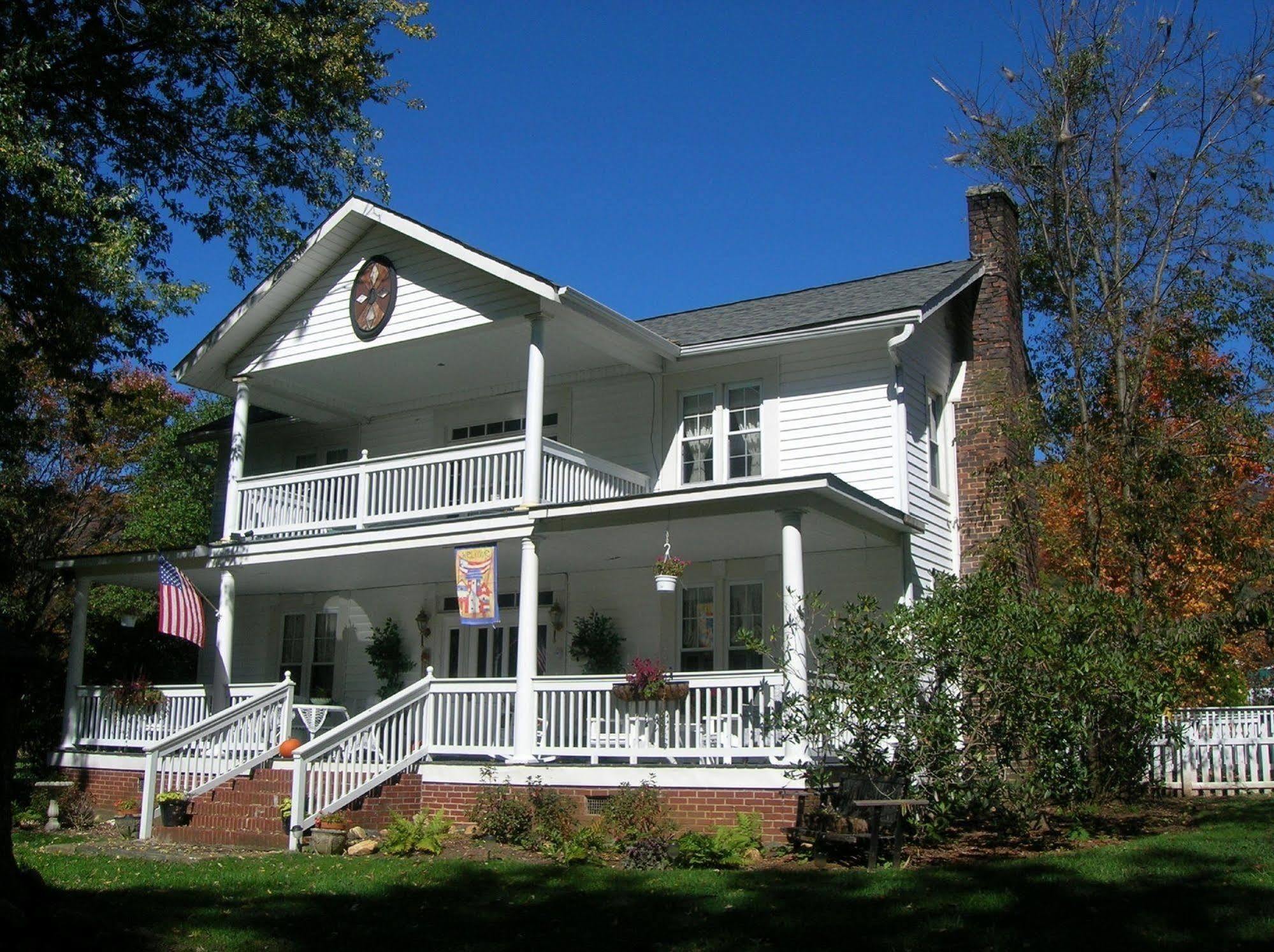 Buffalo Tavern Bed And Breakfast West Jefferson Extérieur photo