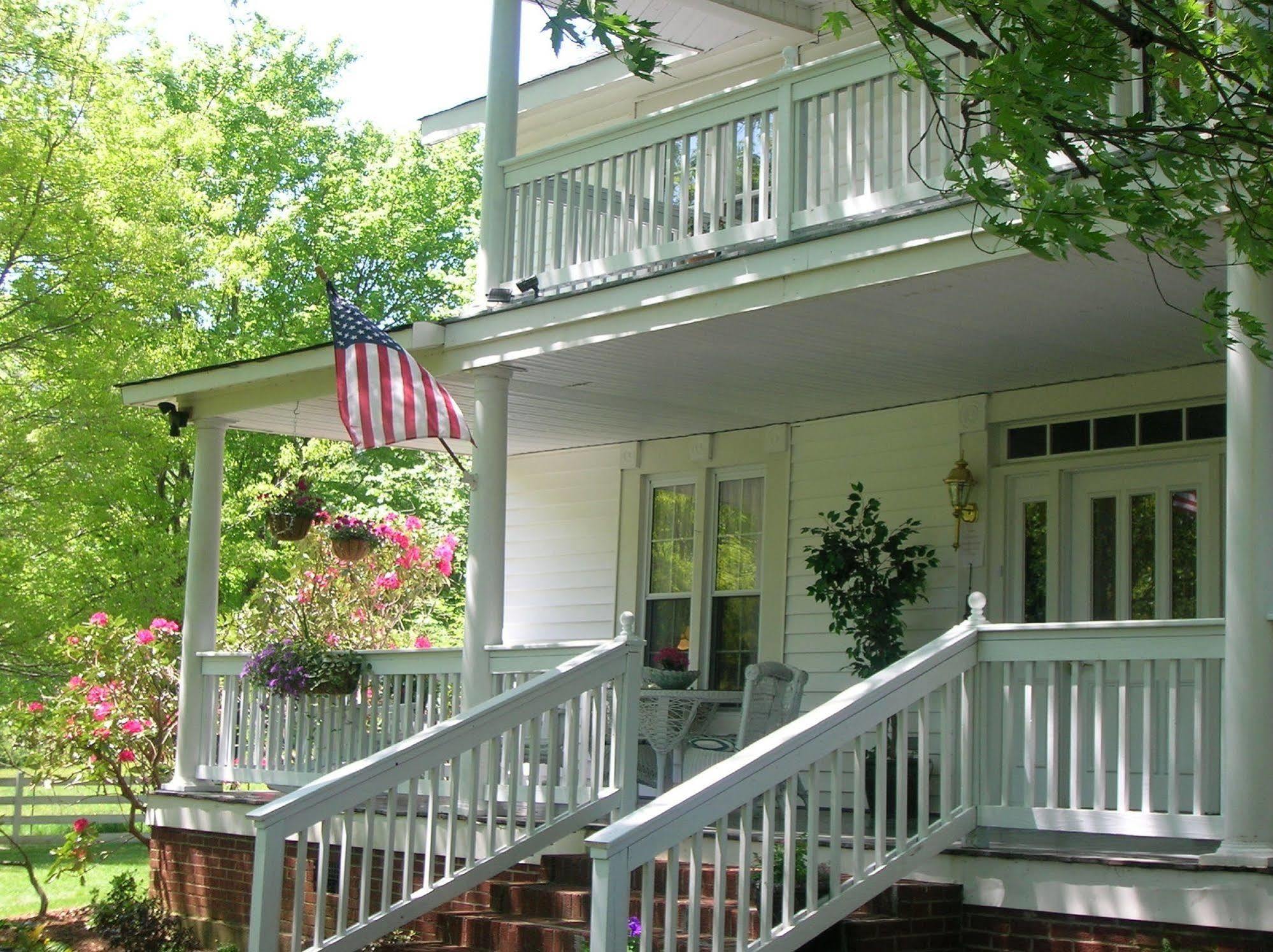 Buffalo Tavern Bed And Breakfast West Jefferson Extérieur photo